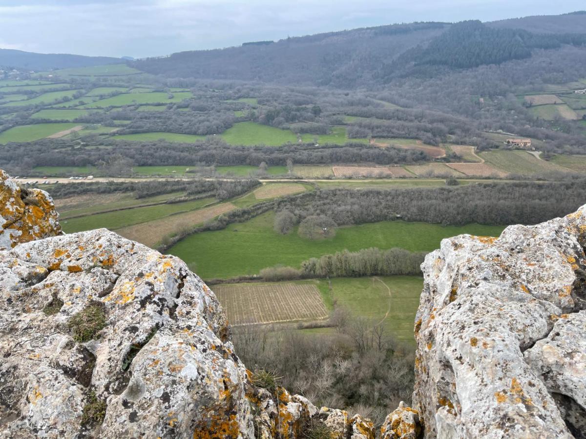 La Tablee Medievale Civrieux-d'Azergues Экстерьер фото